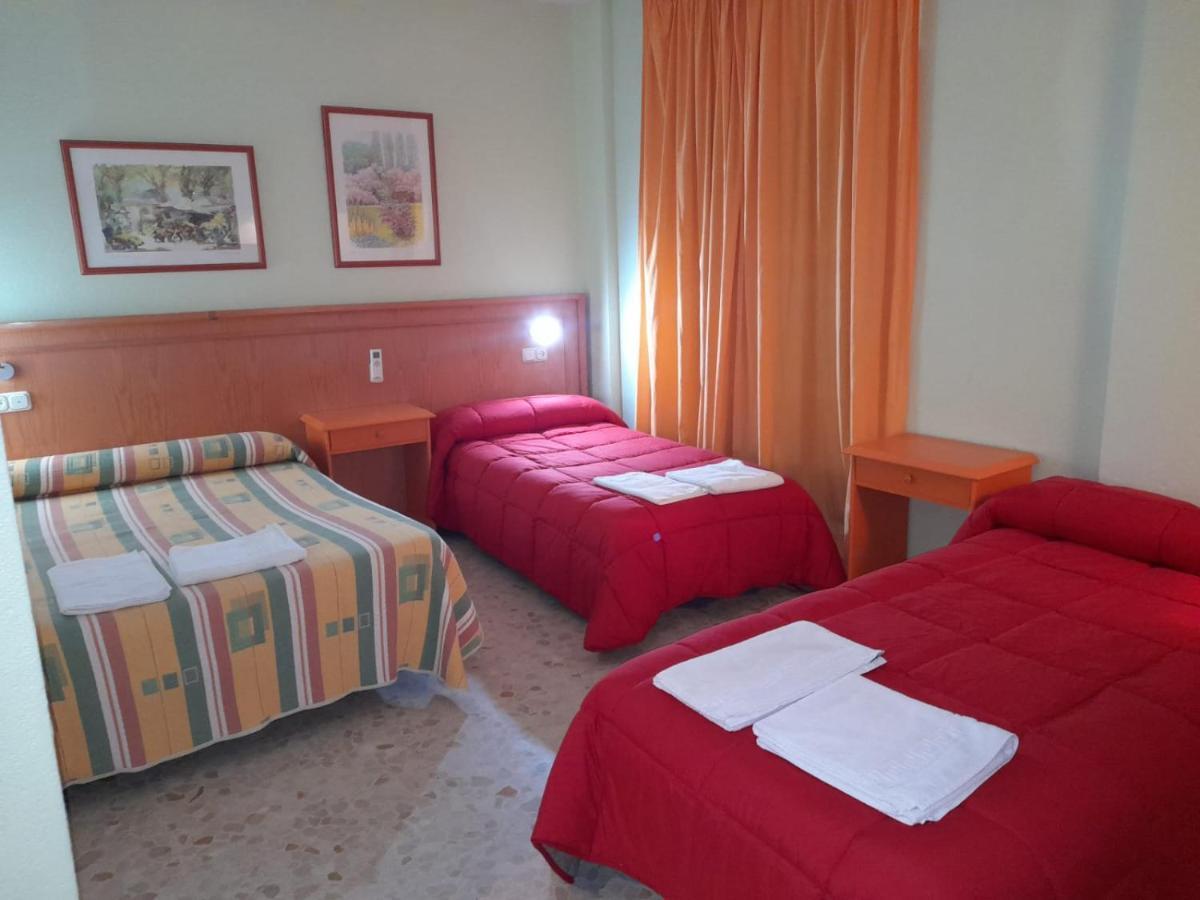 Hostal Carlos III El Ejido Exterior foto