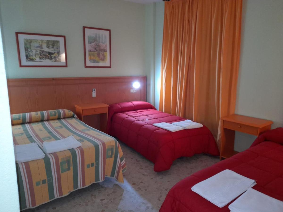 Hostal Carlos III El Ejido Exterior foto